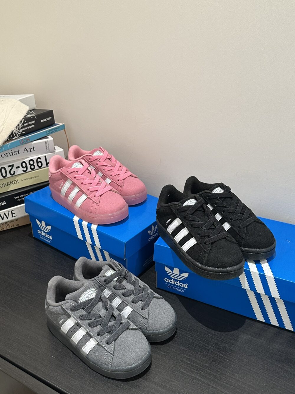 i1768210016_8858_0 預購👟 兒童 adidas 發光休閒鞋|走路就會亮 ✨